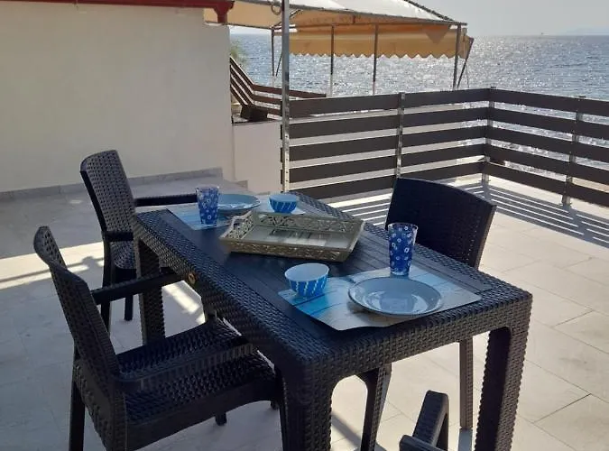 Navy House Tatil Evi