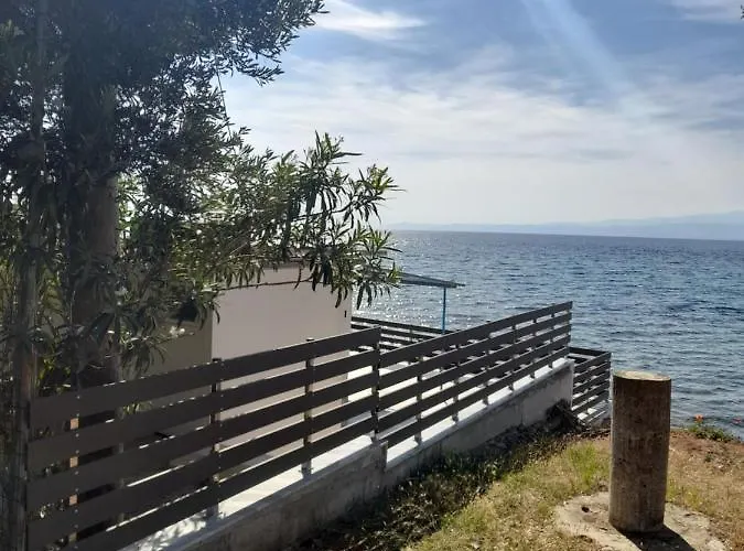 Navy House Skála Kallirákhis