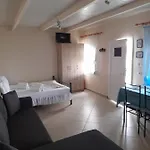 度假居 Navy House *